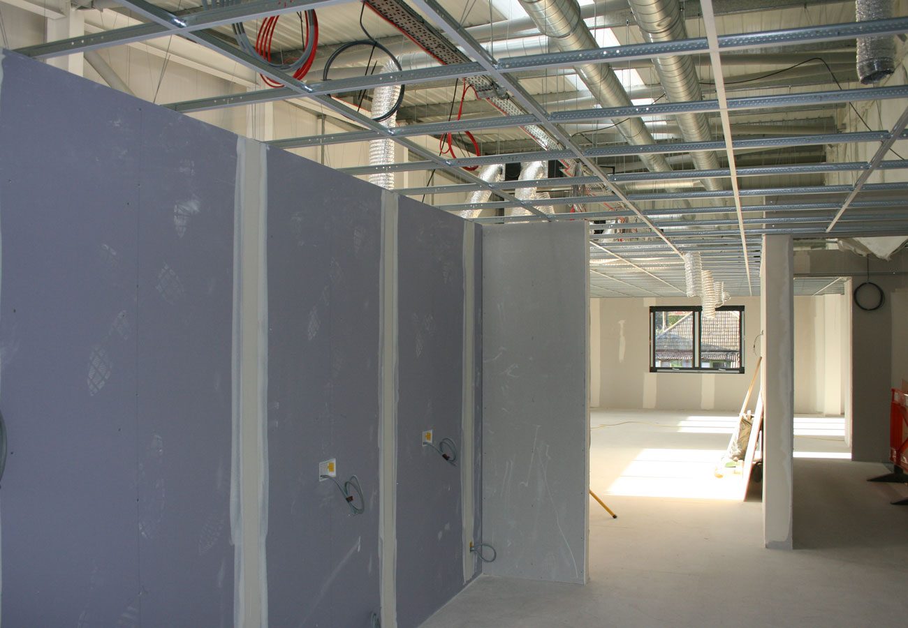 enaflo-interiors-industrial-unit-first-fix-C1387