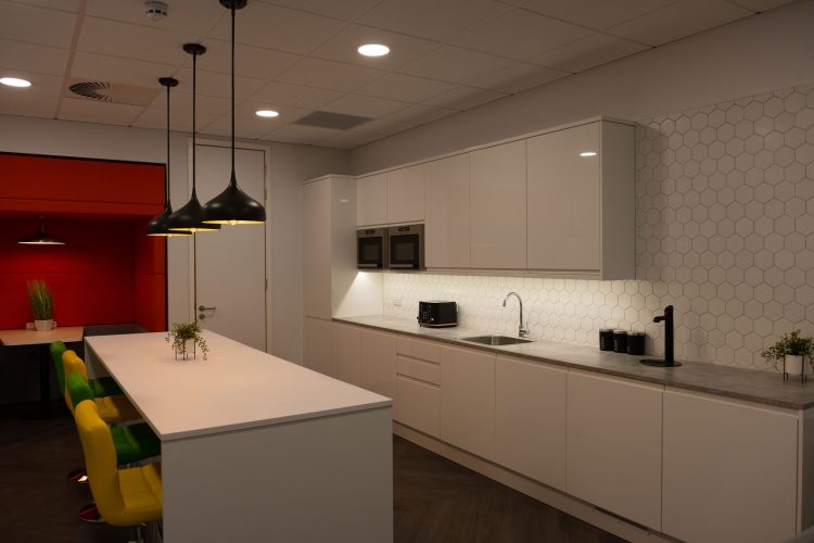 Enaflo---Aquacadabra-124-mgps1