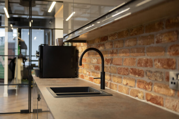 Enaflo---Trust-Payments-(R)-17-mgps